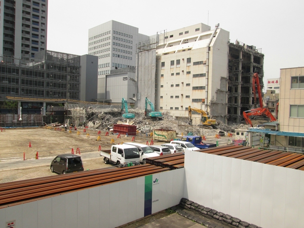 豊田市駅前再開発の解体工事