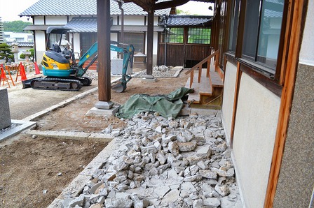 境内地　改修工事