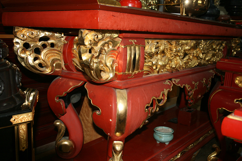 豊田の寺院の大きな机が完成しました
