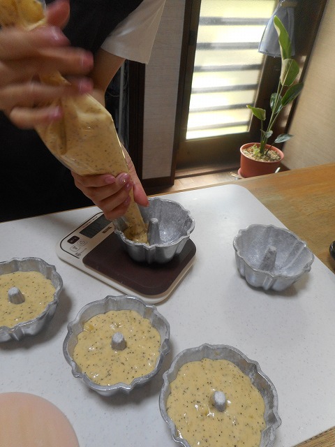 作ってこそ理解できる！パンとお菓子の手作り。薔薇のパン＆紅茶バナナケーキ