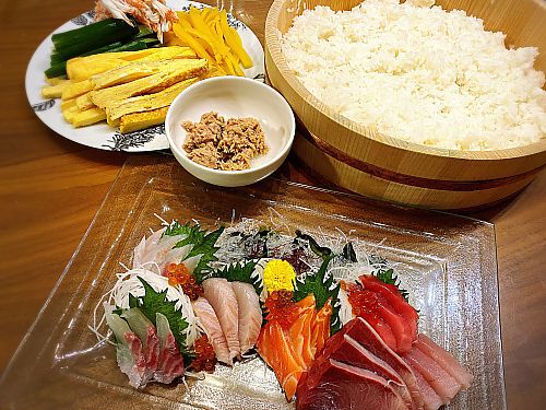 節分の日はトミーの魚やさんの刺身盛りで手巻き寿司♪ (豊田市) 節分の日はトミーの魚やさんの刺身盛りで手巻き寿司♪ (豊田市)