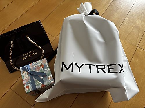 魯菴さんで誕生日祝いランチ♪ プレゼントありがと!! (豊田市) 魯菴さんで誕生日祝いランチ♪ プレゼントありがと!! (豊田市)