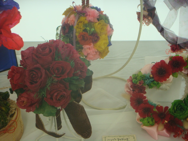 生花から作るプリザ生徒作品展