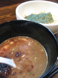 三河安城駅近くのラーメン『極っ庵（ごっつあん）』安城市