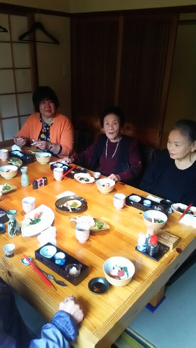 豊田 三好 日進市ディサービスのお仲間でランチ 個室で椅子席 くすのき茶屋 花屋敷 みよし 豊田 日進エリアの和食懐石