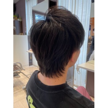 襟足長めのメンズカット！