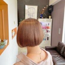 【夏へのショートスタイル×ハイトーン】