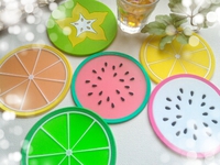 夏の食卓を華やかに♪シリコンフルーツコースター