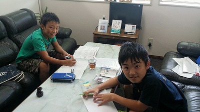 社長室で勉強・・・宮田電工託児所化計画・・・宿題やらせます！