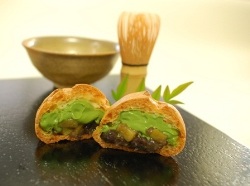期間限定　抹茶シュー　発売決定！