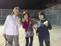 女性ブーログファミリー３名がテニスコートに集結(*^ω^)ﾉ