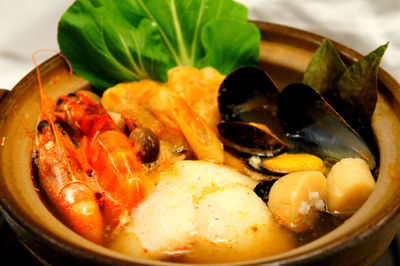 北ベトナム料理ハノイの魚介鍋