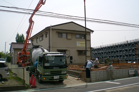 基礎のコンクリート打ちです