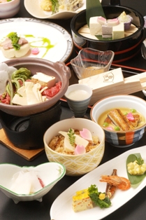 紫翠閣とうふやさん◆GW限定料理&お宝鑑定大会開催!