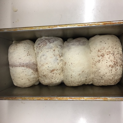 自家製食パン食を製造中！２/３