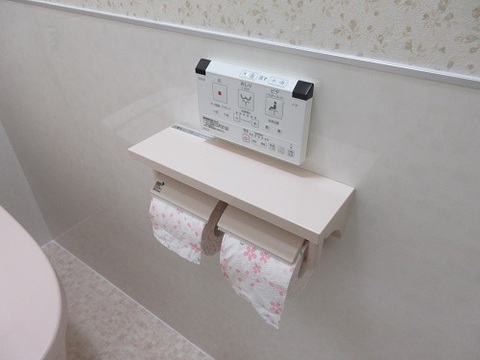 【ピンク】がテーマのお掃除しやすいトイレにリフォームしました！