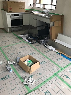 ダイニングキッチン改装工事始まりました！　〈配管配線接続〉