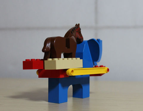 LEGO　像と馬の仲良しさん