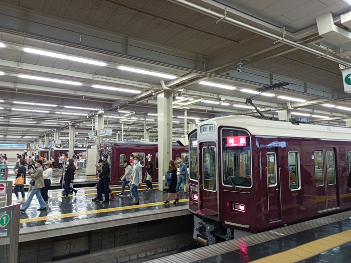 大阪梅田駅　30年以上ぶりの