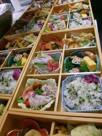 昼食会議のお弁当をお作りしました！豊田市内配達もいたします。 2014/08/09 13:21:29