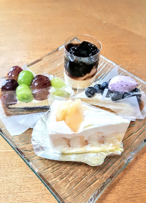 ブールブールさんの夏ケーキとコンフィチュールとカヌレ(豊田市)