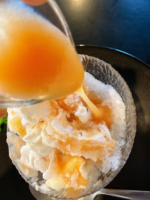 かき氷職人『Yummy』さんで猿投産白桃かき氷を食べました！　　（豊田市桜町）　　土日限定営業