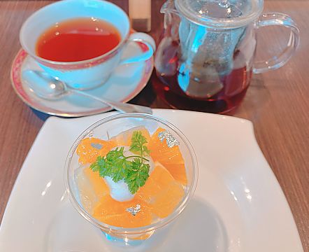 ホテルトヨタキャッスル　ウィンザーのケーキセット　　　4月も飲茶ブッフェ開催　　（豊田市）