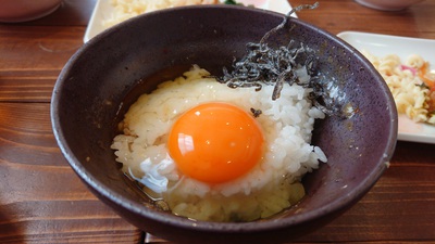 土鍋で炊く卵かけご飯～♪(*▽)【たまご+カフェ えんや】