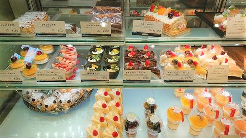 ♡パティスリーループ♡のケーキは安くてびっくりー～♪(◎_◎;)