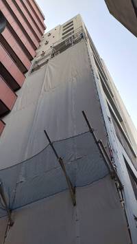 マンション改修工事足場－組立て!!
