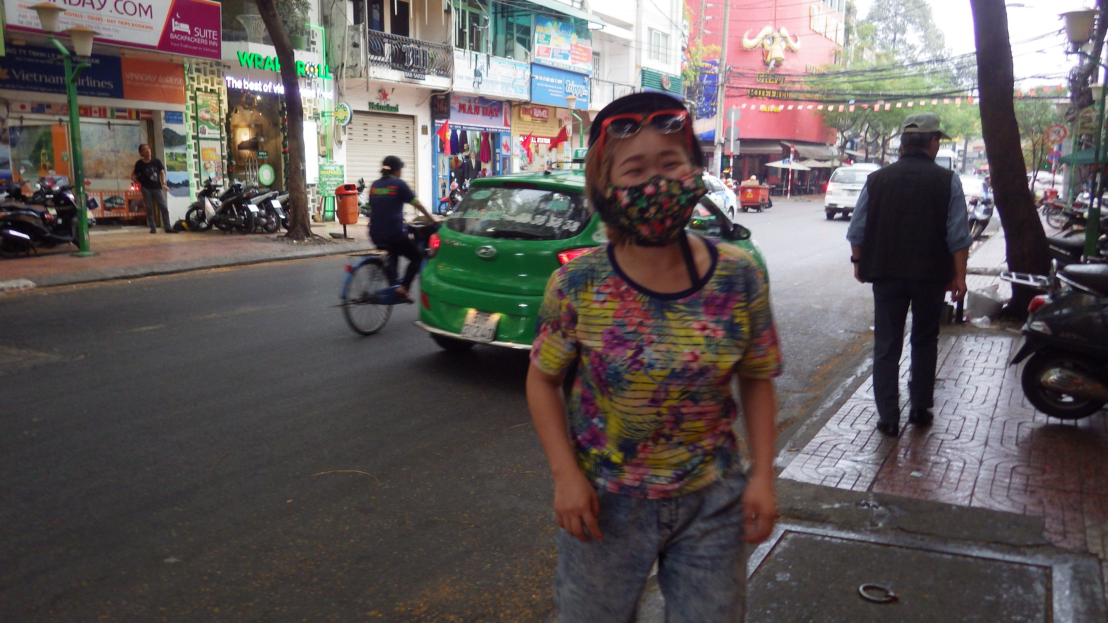 原付とフェリーと島に特化するバイク旅をベトナムから始めます。