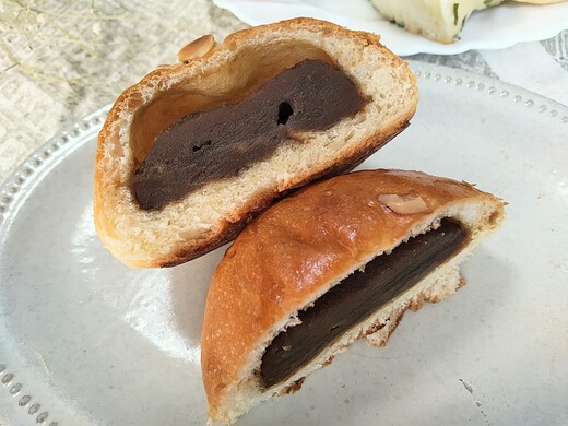 【豊田市パン屋】オリーヴァ・エテルナの惣菜パン＆菓子パンで幸せな朝