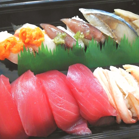 【テイクアウト】魚魚丸のお寿司をおうちでゆっくり味わう♪