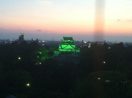 夕暮れ時の岡崎城