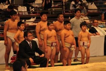 第８回全国少年相撲選手権大会　写真館