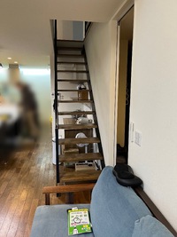 階段ステップの隙間落ちるホコリをアクリル板で落ちるのを防止。見積金額提示編。岡崎市のオーダーメイド家具屋 杉田木工所。