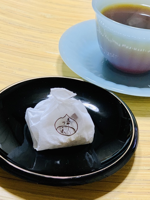 川上屋の栗きんとんでコーヒーブレイク☕ 川上屋の栗きんとんでコーヒーブレイク☕