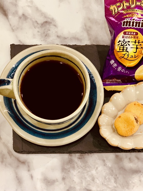 カントリーマアムの蜜芋ブリュレでコーヒーブレイク☕ カントリーマアムの蜜芋ブリュレでコーヒーブレイク☕