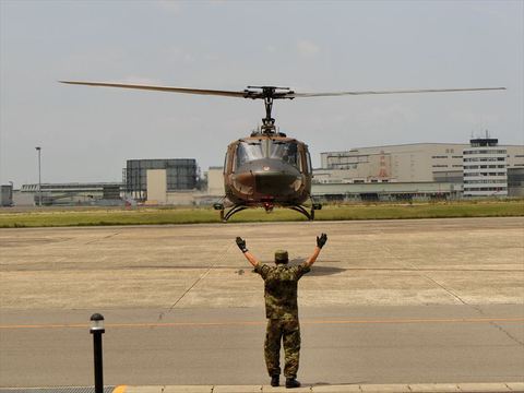 陸上自衛隊UH-1J体験搭乗