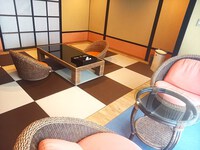 下呂温泉ホテルくさかべアルメリアのアジアン和室☆お茶菓子サービスも充実してました！