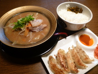 らーめん元八！餃子無料！